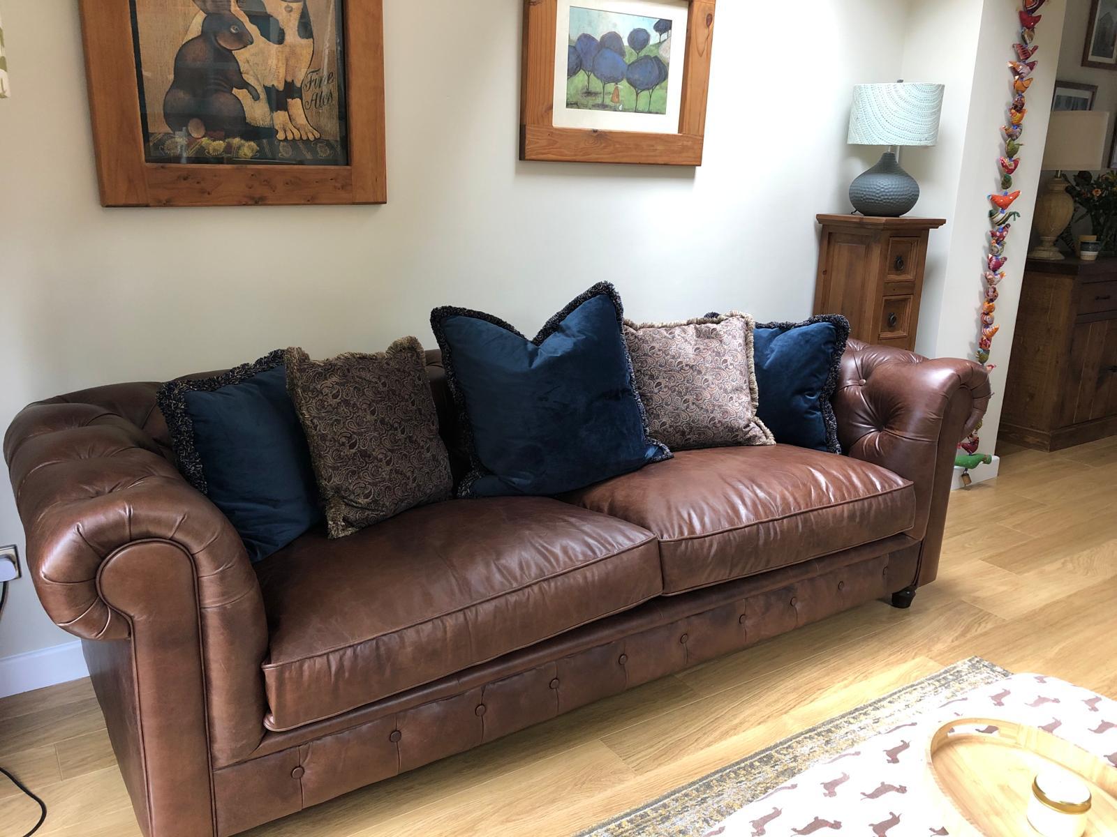 Chesterfield Halo Earl Sofa in Antique Whisky from Top Secret Furniture