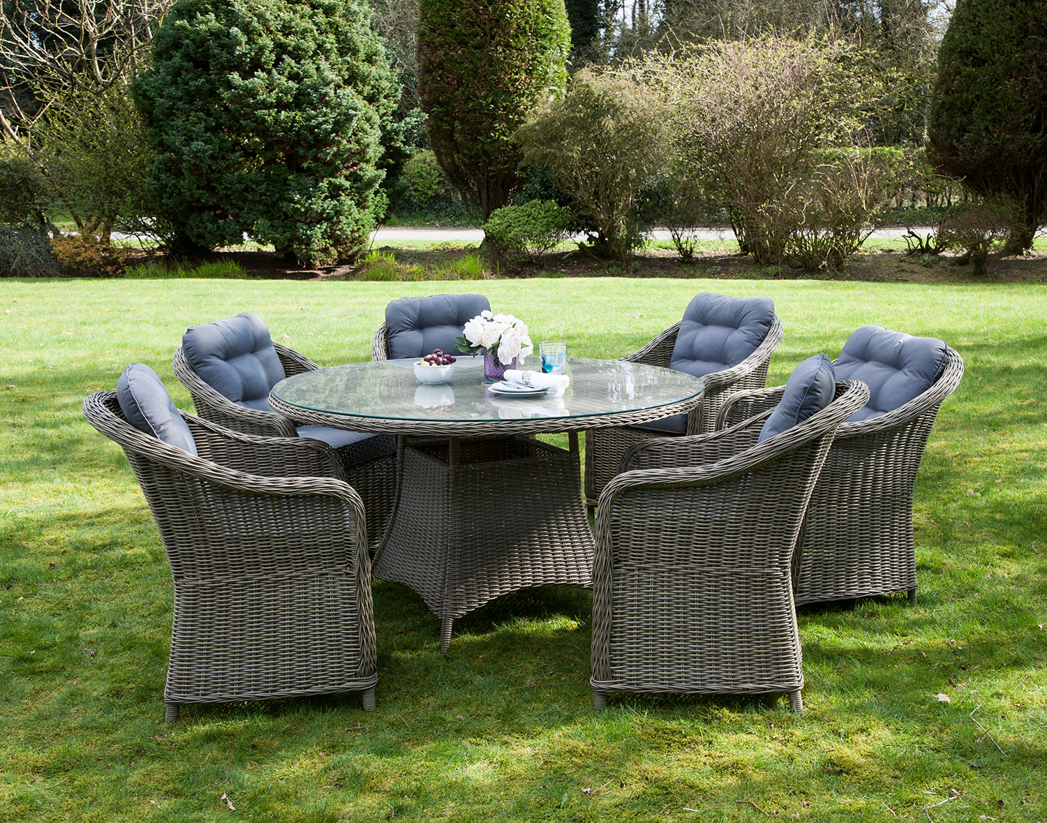 Rattan all weather Garden Furniture for outdoor use or can be used for indoor Conservatory furniture