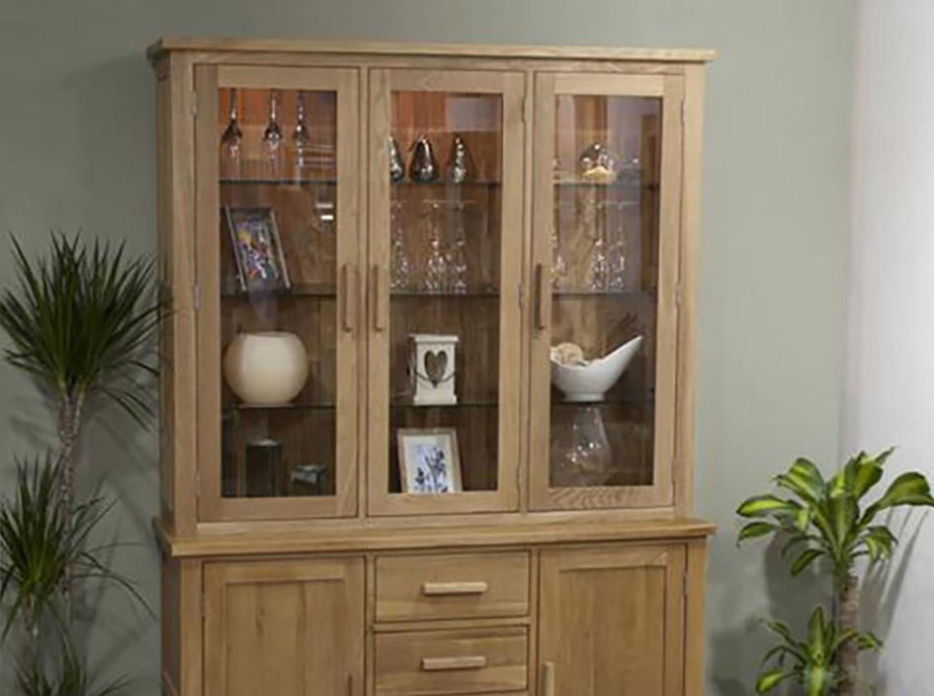 Solid Oak furniture from Top Secret Furniture Holmes Chapel, Cheshire