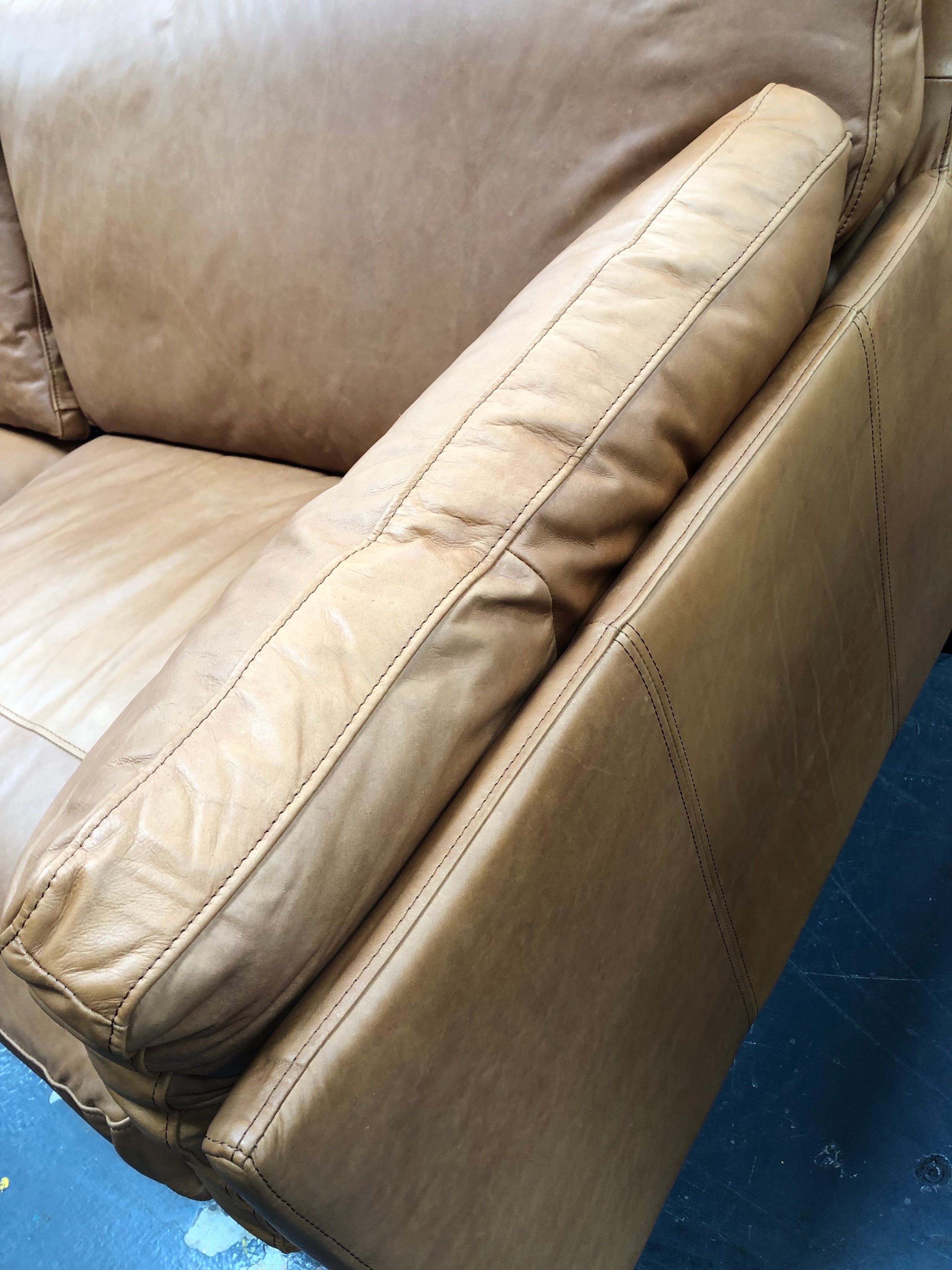 Halo Gable sofa from Top Secret Furniture
